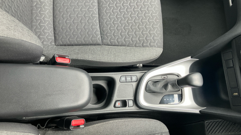 Toyota Yaris Cross 1.5 Hybrid Design 5dr CVT Hybrid Estate